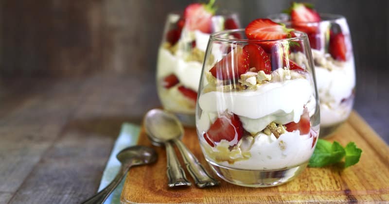 3 finger-licking desserts with strawberries for a summer mood
