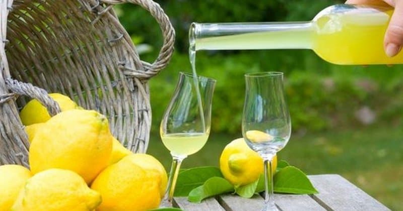 Delicious Homemade Limoncello liqueur recipe