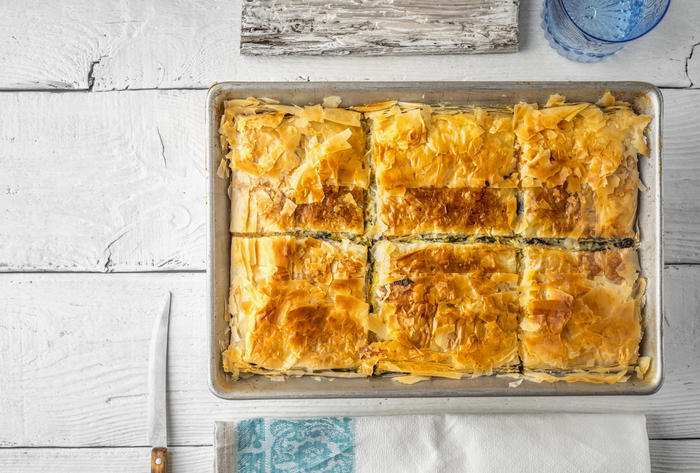 Surprise Friends with filo dough spinach pie Recipe 1 Surprise Friends with filo dough spinach pie Recipe