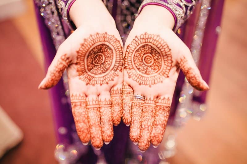 Henna freckles. can the TikTok trend be dangerous for the skin? 1 Henna freckles. can the TikTok trend be dangerous for the skin?