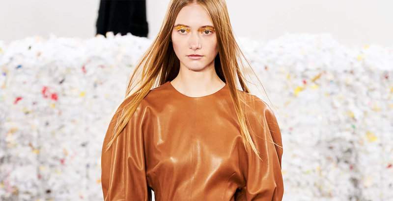 Caramel brown is the most luxurious wardrobe shade for the winter
