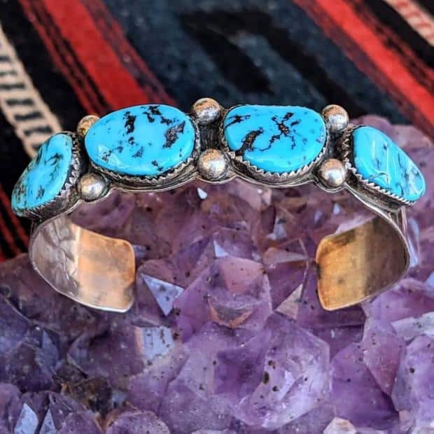 Summer 2021 trends: what jewelry will fashionistas wear in the new season